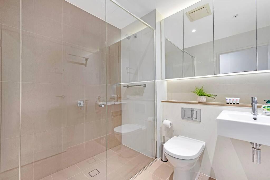 Stylish And Free Parking 2b2b At Burwood * Sydney